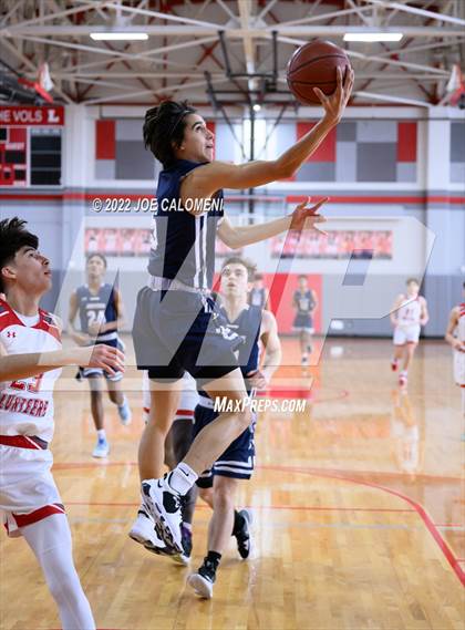 Thumbnail 2 in Lee vs Johnson photogallery.