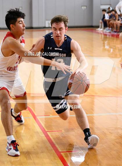 Thumbnail 1 in Lee vs Johnson photogallery.