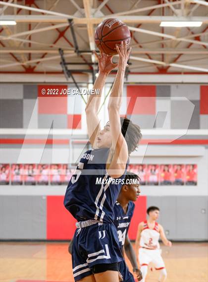 Thumbnail 3 in Lee vs Johnson photogallery.