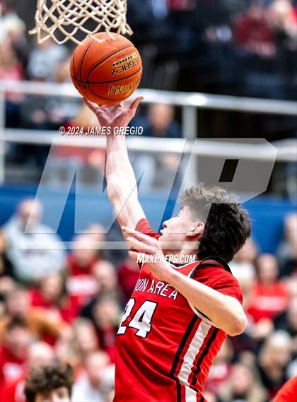 Thumbnail 2 in Moon Area @ Bethel Park (PIAA 5A Quarterfinal) photogallery.