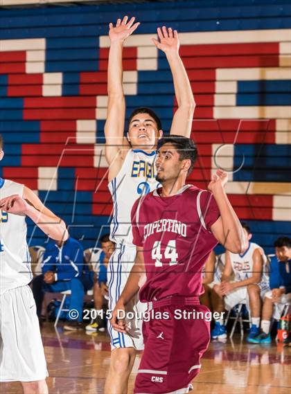 Thumbnail 1 in Cupertino vs. Oak Grove (Fukushima Invitational Final Rounds) photogallery.