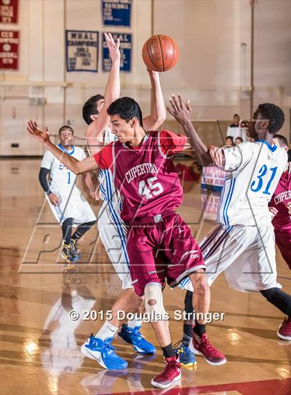 Thumbnail 2 in Cupertino vs. Oak Grove (Fukushima Invitational Final Rounds) photogallery.