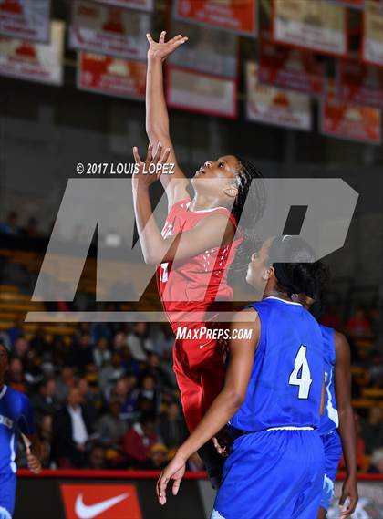 Thumbnail 1 in Palisades @ Mater Dei (Nike Extravaganza) photogallery.