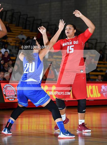 Thumbnail 3 in Palisades @ Mater Dei (Nike Extravaganza) photogallery.
