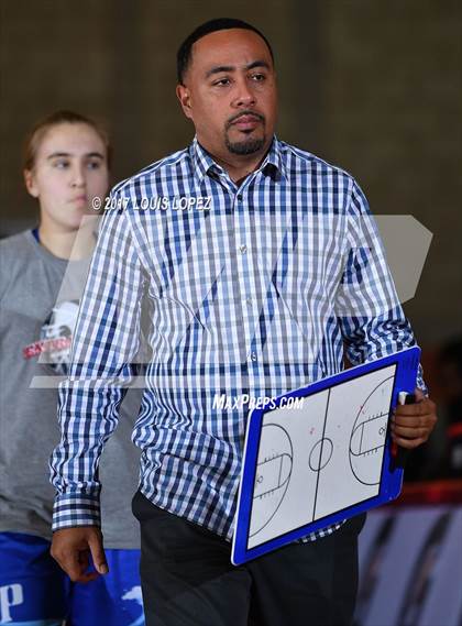 Thumbnail 3 in Palisades @ Mater Dei (Nike Extravaganza) photogallery.