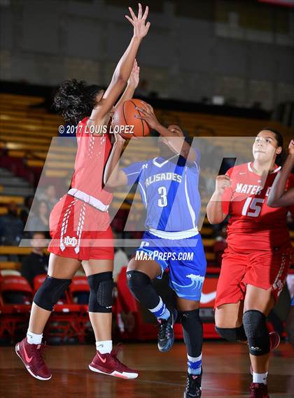 Thumbnail 2 in Palisades @ Mater Dei (Nike Extravaganza) photogallery.
