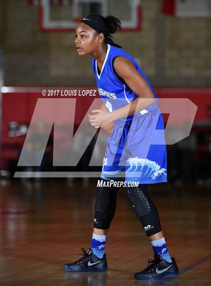 Thumbnail 2 in Palisades @ Mater Dei (Nike Extravaganza) photogallery.