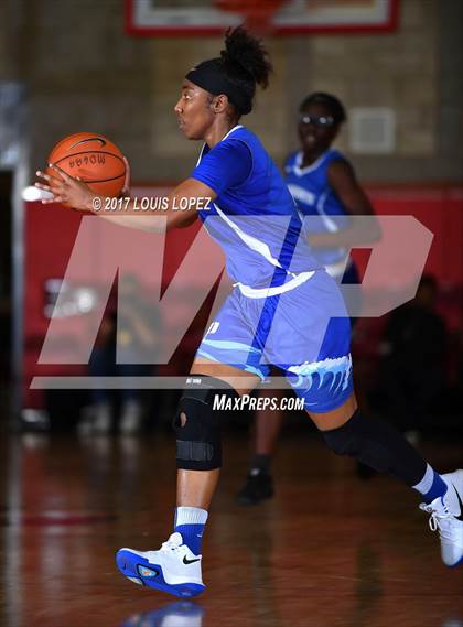 Thumbnail 1 in Palisades @ Mater Dei (Nike Extravaganza) photogallery.