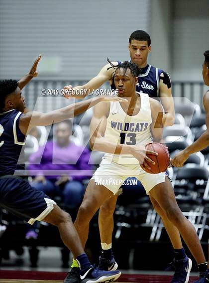 Thumbnail 1 in Lone Star vs Sulphur Springs  photogallery.