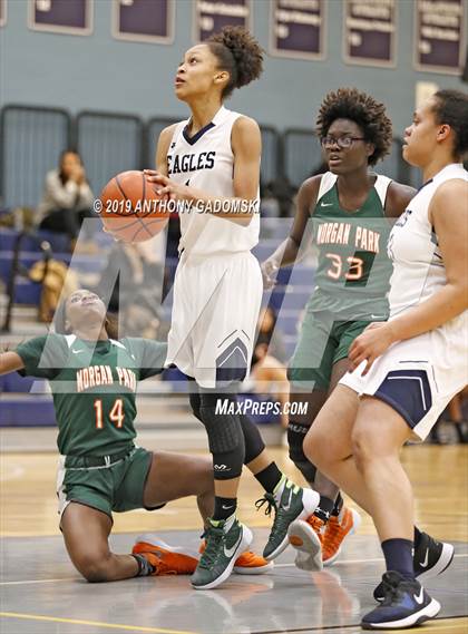 Thumbnail 3 in Morgan Park @ Jones (Chicago Public Schools 2nd Round Playoff) photogallery.
