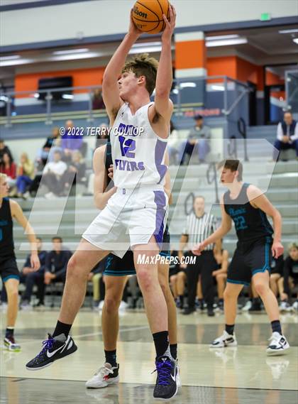 Thumbnail 3 in Farmington vs. Dixie (Falcon Classic) photogallery.