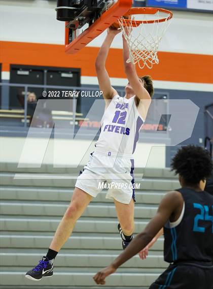 Thumbnail 2 in Farmington vs. Dixie (Falcon Classic) photogallery.