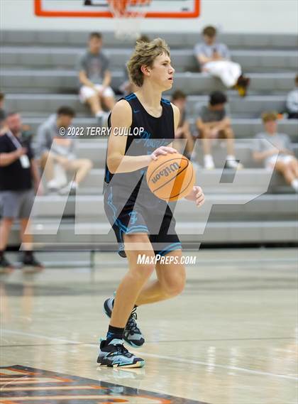 Thumbnail 1 in Farmington vs. Dixie (Falcon Classic) photogallery.