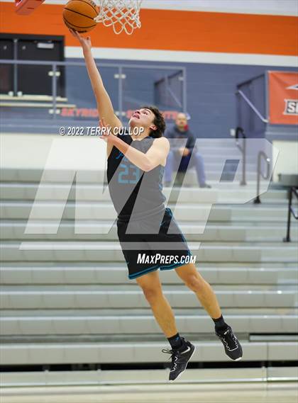 Thumbnail 2 in Farmington vs. Dixie (Falcon Classic) photogallery.