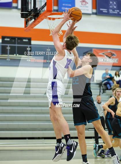 Thumbnail 3 in Farmington vs. Dixie (Falcon Classic) photogallery.