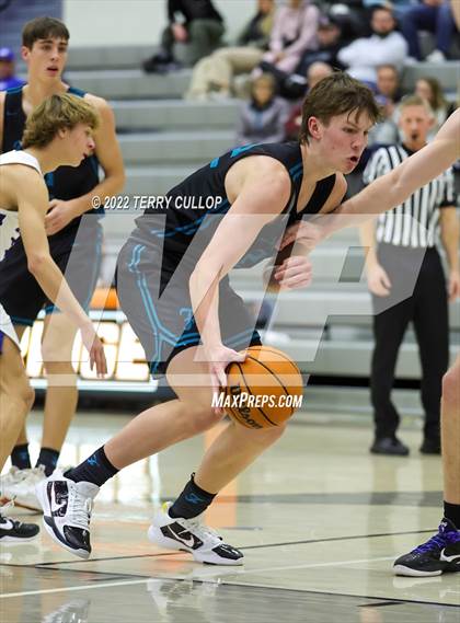 Thumbnail 2 in Farmington vs. Dixie (Falcon Classic) photogallery.