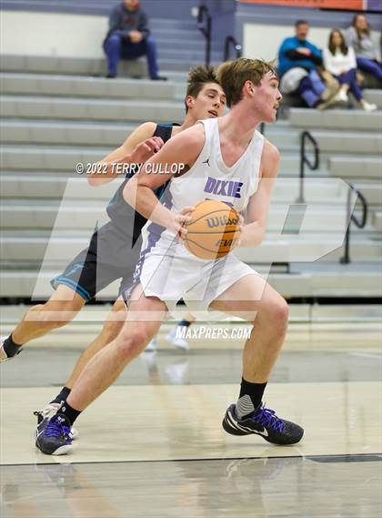 Thumbnail 2 in Farmington vs. Dixie (Falcon Classic) photogallery.