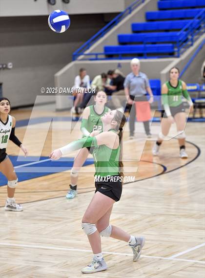 Thumbnail 2 in Strawn vs. Newcastle (Bi-District) photogallery.