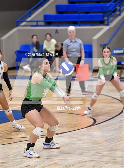 Thumbnail 2 in Strawn vs. Newcastle (Bi-District) photogallery.