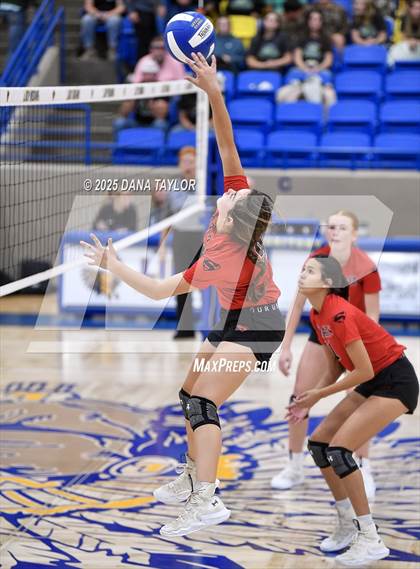 Thumbnail 3 in Strawn vs. Newcastle (Bi-District) photogallery.