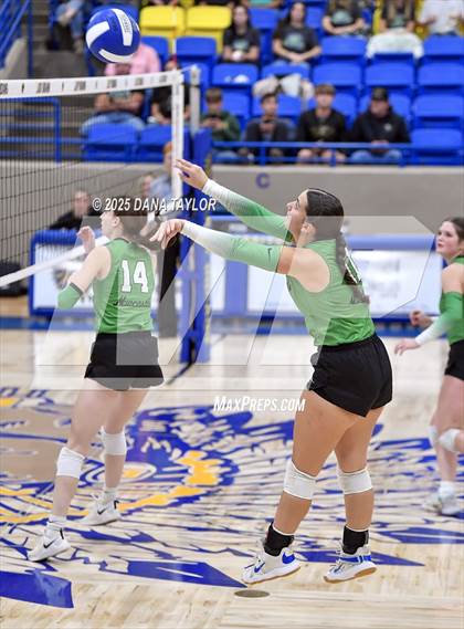 Thumbnail 2 in Strawn vs. Newcastle (Bi-District) photogallery.