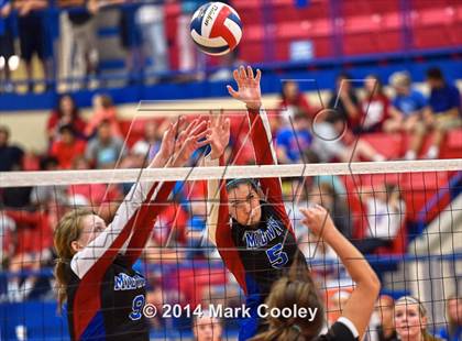 Thumbnail 2 in Lorena @ Midway photogallery.