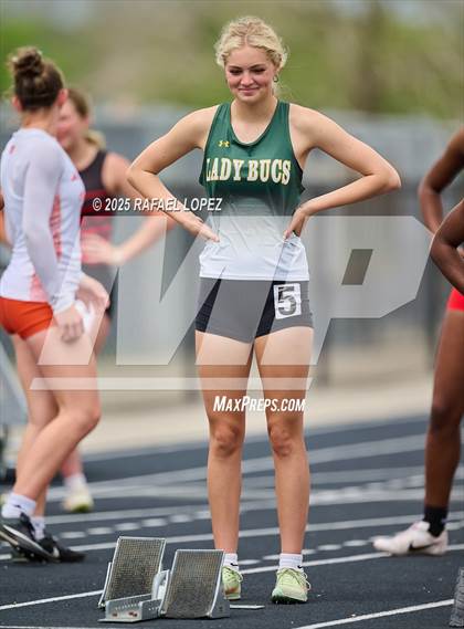 Thumbnail 3 in UIL 3A Track & Field District (100M) photogallery.
