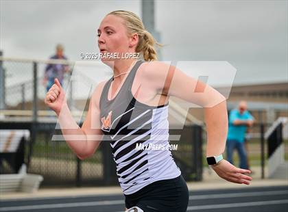 Thumbnail 1 in UIL 3A Track & Field District (100M) photogallery.