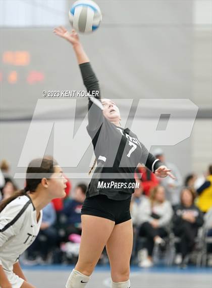 Thumbnail 2 in Troy vs. St. Mary Catholic Central (Beast of the East) photogallery.
