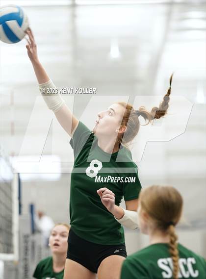 Thumbnail 3 in Troy vs. St. Mary Catholic Central (Beast of the East) photogallery.