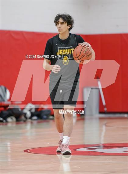 Thumbnail 1 in Penfield vs McQuaid Jesuit (Preseason) photogallery.