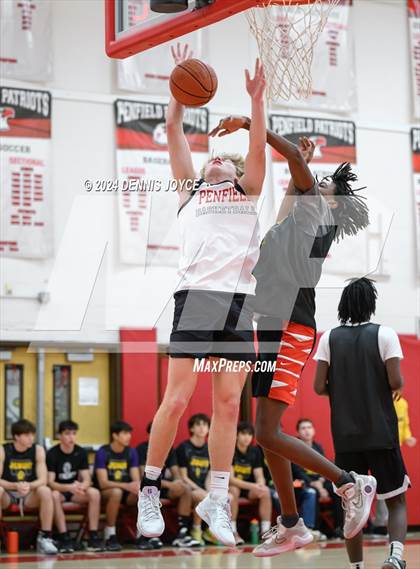 Thumbnail 2 in Penfield vs McQuaid Jesuit (Preseason) photogallery.