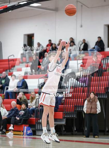 Thumbnail 1 in Penfield vs McQuaid Jesuit (Preseason) photogallery.