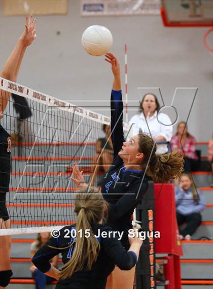 Thumbnail 2 in Davis @ Roseville photogallery.