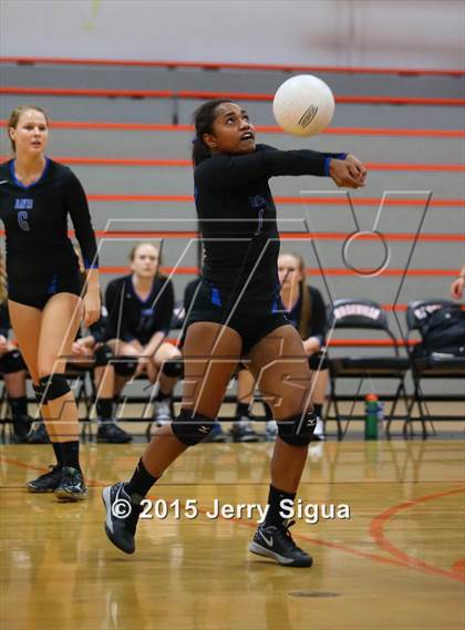 Thumbnail 1 in Davis @ Roseville photogallery.
