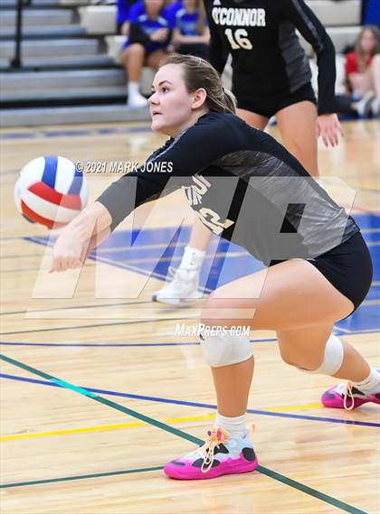 Thumbnail 3 in O'Connor vs. Hamilton photogallery.