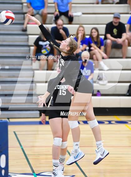 Thumbnail 3 in O'Connor vs. Hamilton photogallery.
