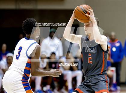 Thumbnail 1 in East St. Louis vs. Triad(IHSA 3A Sectional) photogallery.
