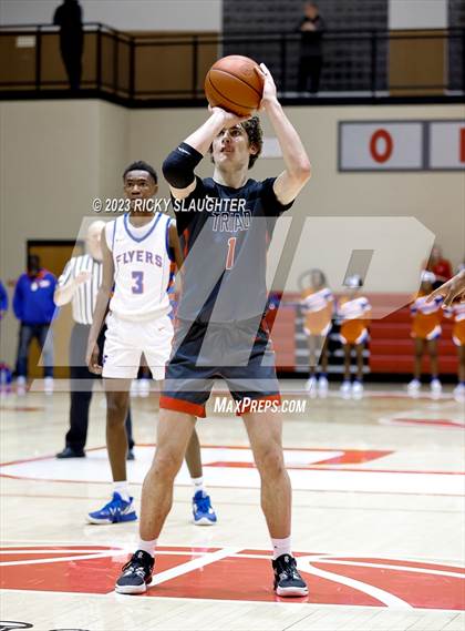 Thumbnail 2 in East St. Louis vs. Triad(IHSA 3A Sectional) photogallery.