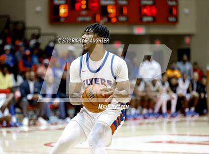 Thumbnail 1 in East St. Louis vs. Triad(IHSA 3A Sectional) photogallery.