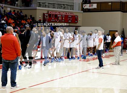 Thumbnail 1 in East St. Louis vs. Triad(IHSA 3A Sectional) photogallery.