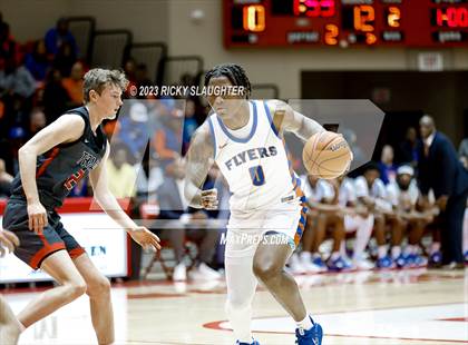 Thumbnail 3 in East St. Louis vs. Triad(IHSA 3A Sectional) photogallery.