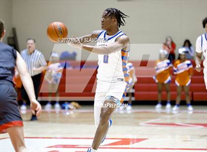 Thumbnail 2 in East St. Louis vs. Triad(IHSA 3A Sectional) photogallery.