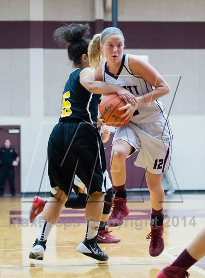 Thumbnail 1 in Garland vs Rowlett photogallery.