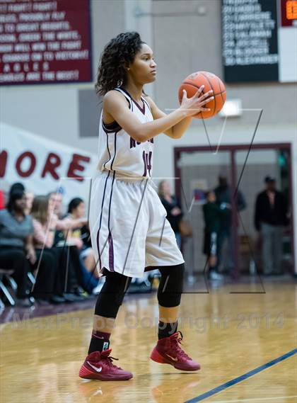 Thumbnail 3 in Garland vs Rowlett photogallery.