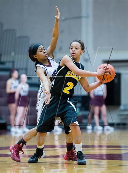 Thumbnail 1 in Garland vs Rowlett photogallery.