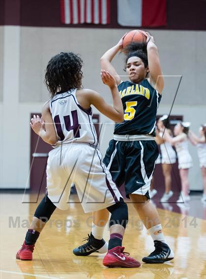 Thumbnail 2 in Garland vs Rowlett photogallery.