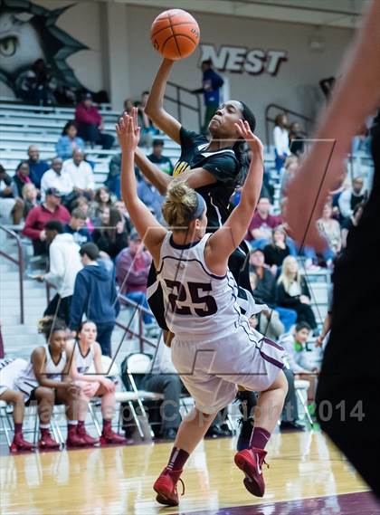 Thumbnail 3 in Garland vs Rowlett photogallery.