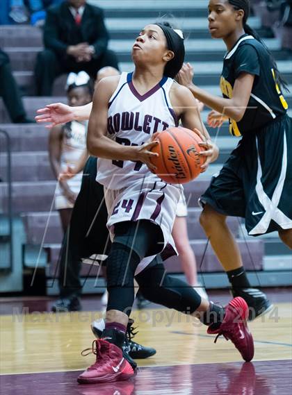 Thumbnail 2 in Garland vs Rowlett photogallery.