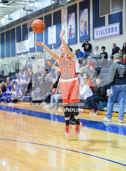 Thumbnail 3 in Vista Ridge vs. MacArthur photogallery.